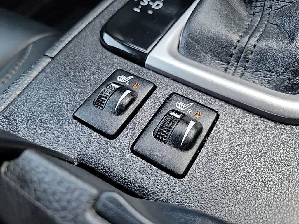 Thumbnail: 2017 Toyota Highlander - 17
