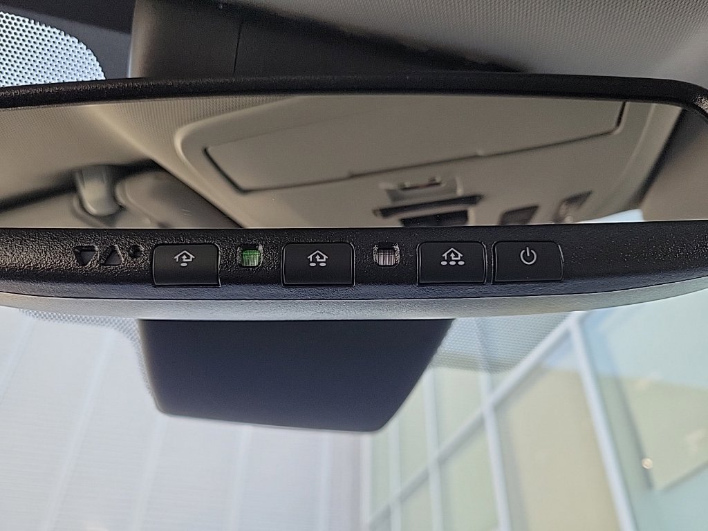 Thumbnail: 2025 Toyota Sienna - 34