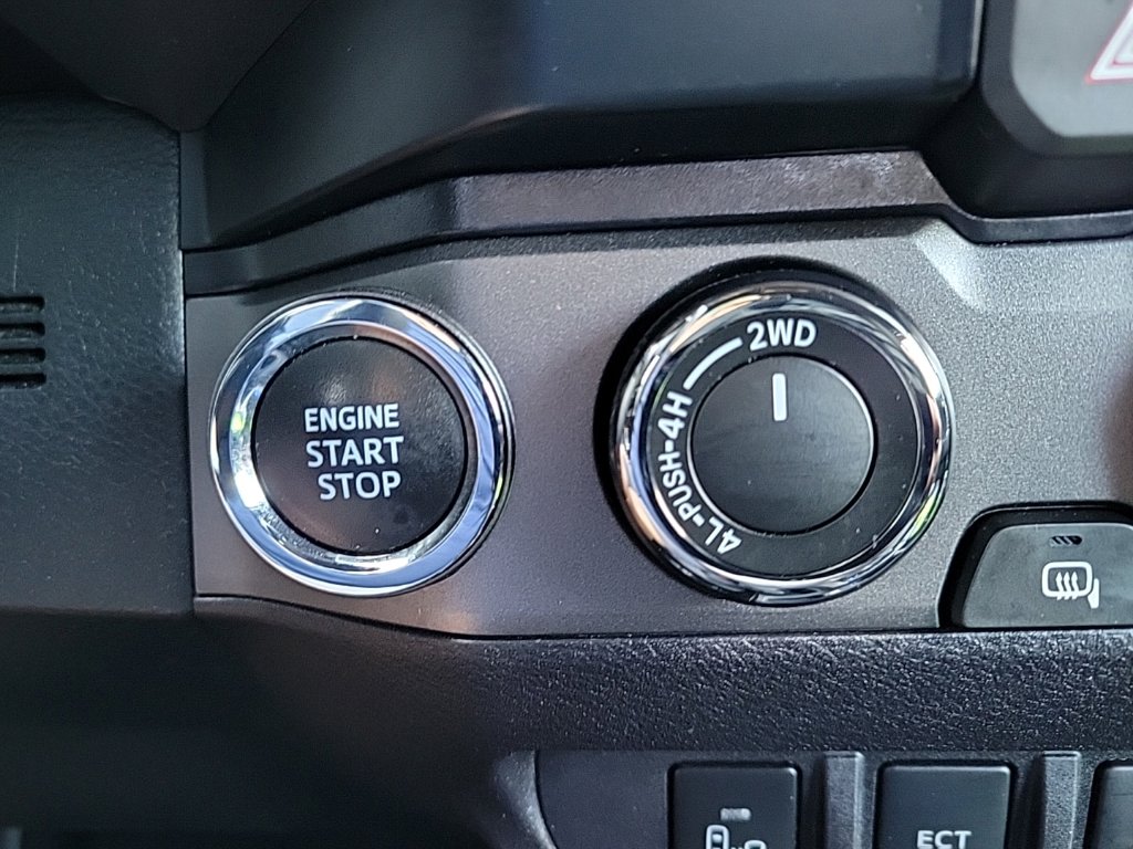 Thumbnail: 2021 Toyota Tacoma - 27