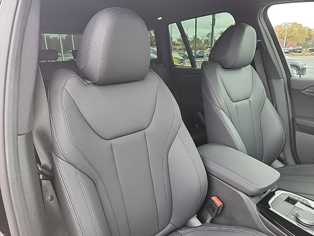 Thumbnail: 2022 BMW X3 - 11