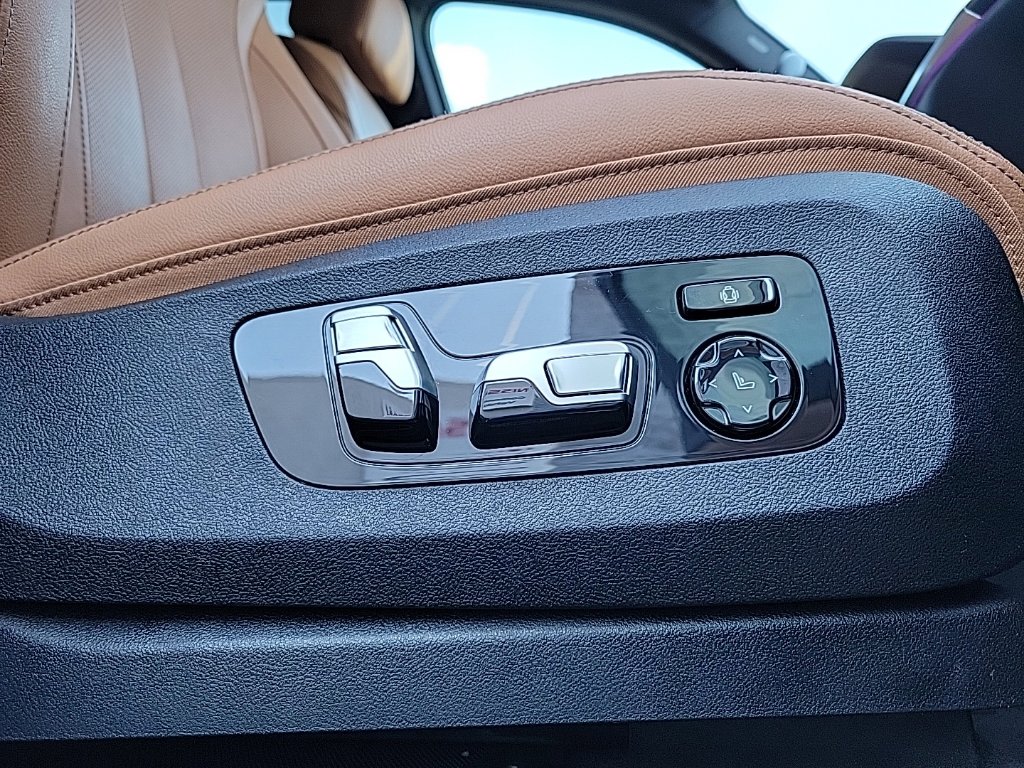 Thumbnail: 2020 BMW X5 - 21