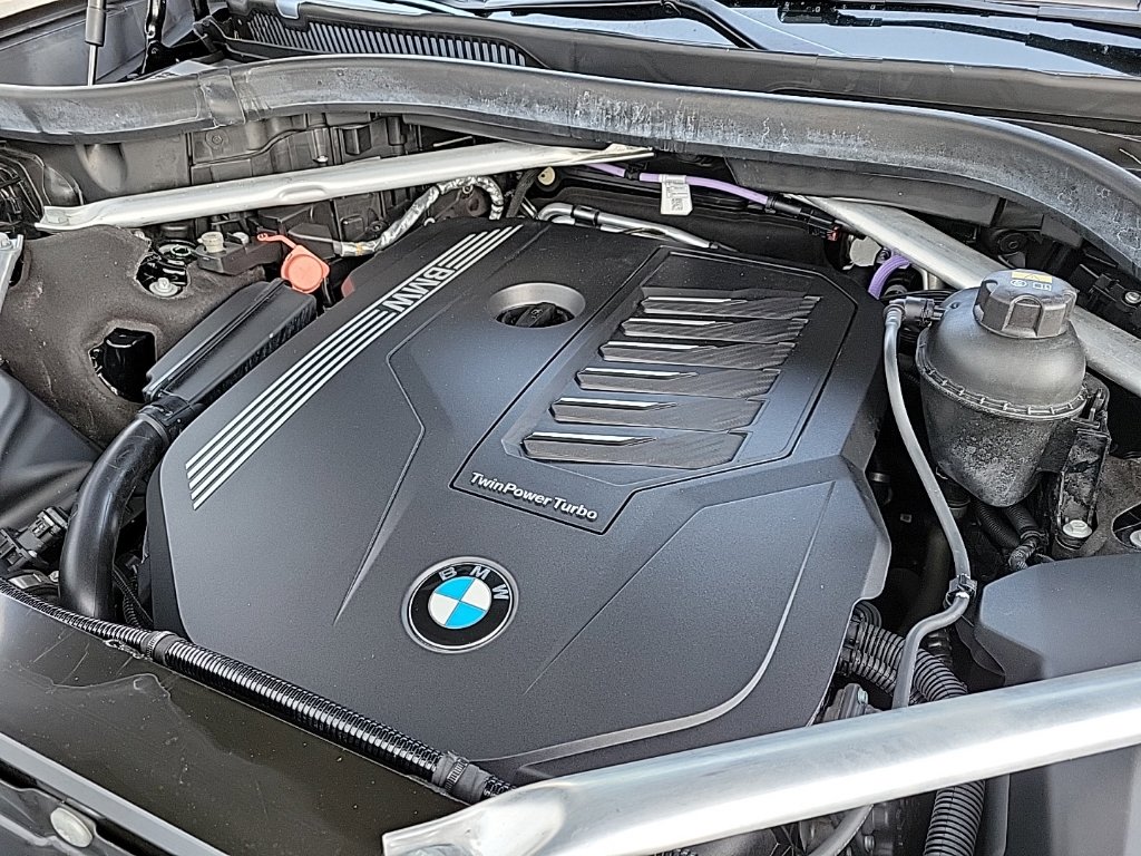 Thumbnail: 2021 BMW X7 - 8