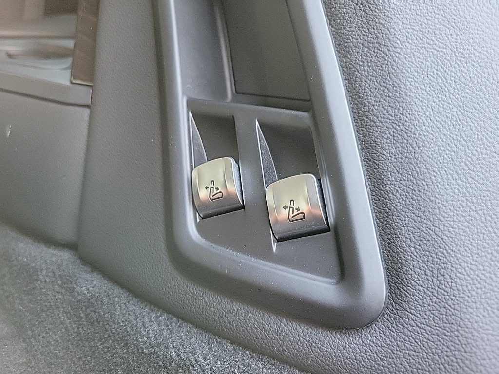 Thumbnail: 2021 BMW X7 - 22