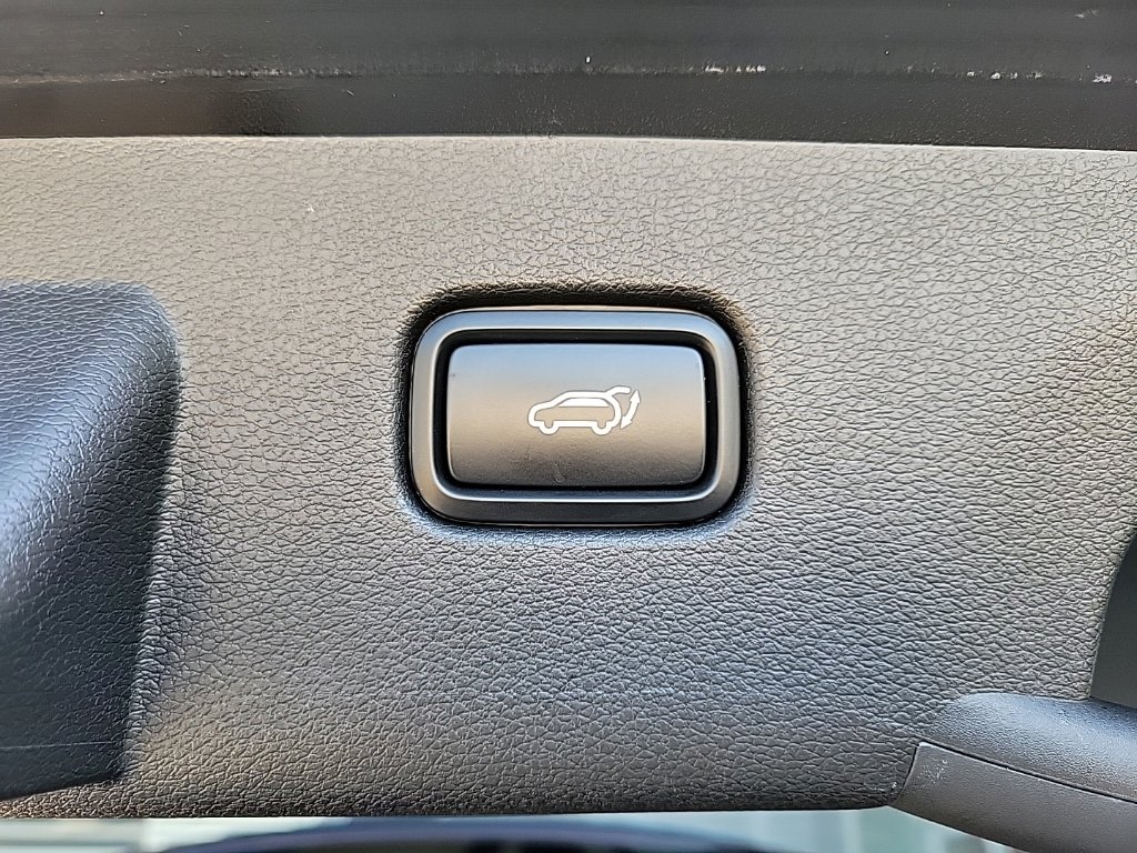 Thumbnail: 2023 Kia Sportage - 24