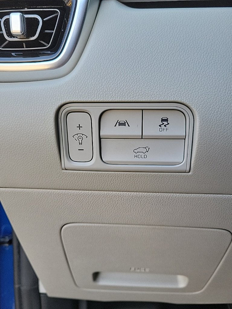 Thumbnail: 2022 Kia Sorento - 32