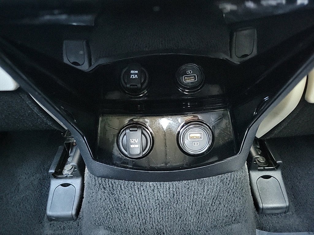 Thumbnail: 2022 Kia Sorento - 23