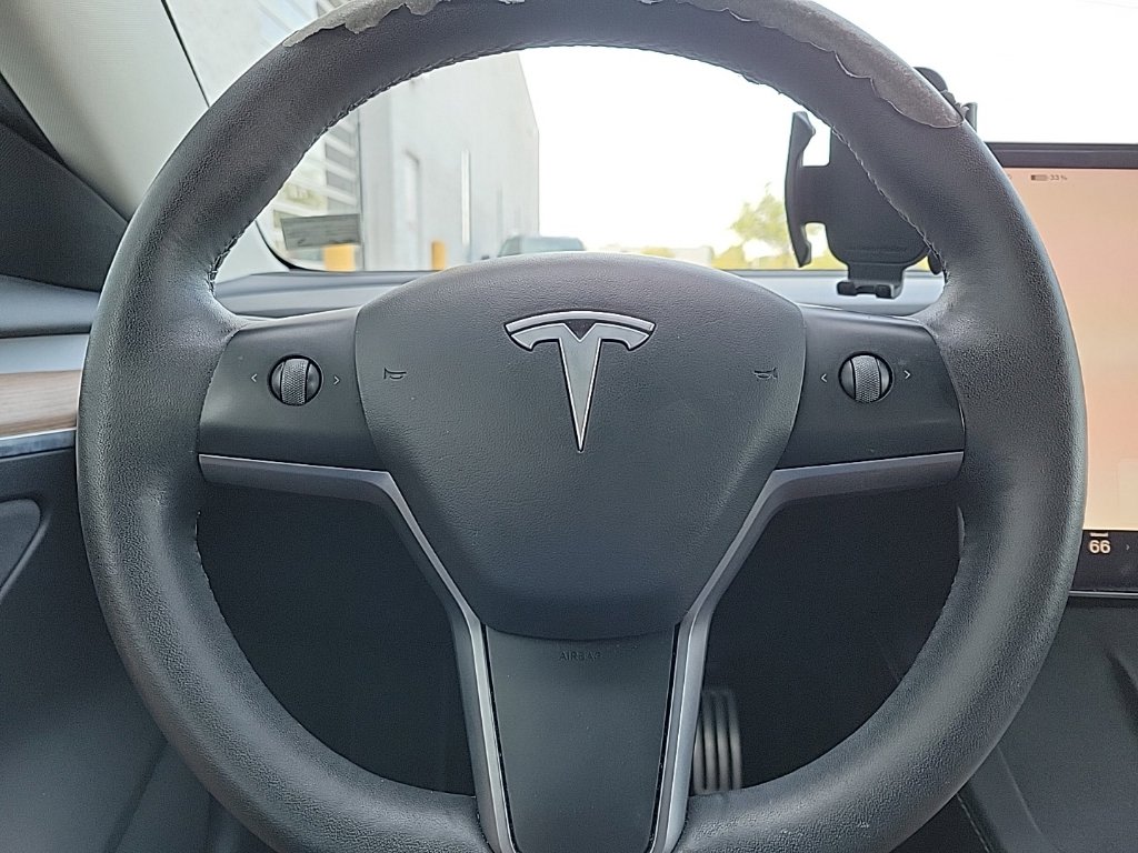 Thumbnail: 2022 Tesla Model 3 - 10