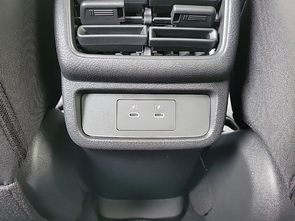 Thumbnail: 2026 Nissan Leaf - 26