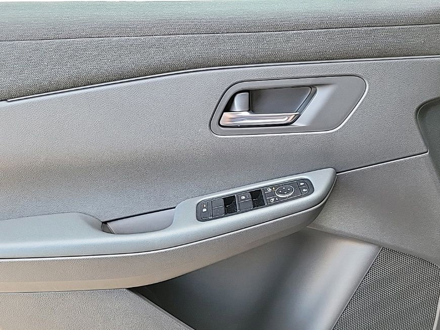 Thumbnail: 2026 Nissan Leaf - 30