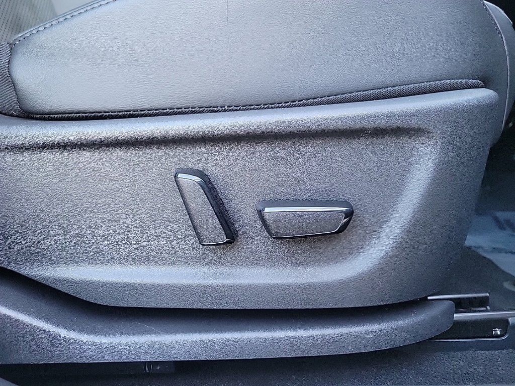 Thumbnail: 2023 Nissan Ariya - 23