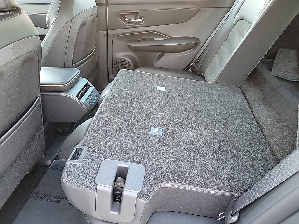 Thumbnail: 2023 Nissan Ariya - 25