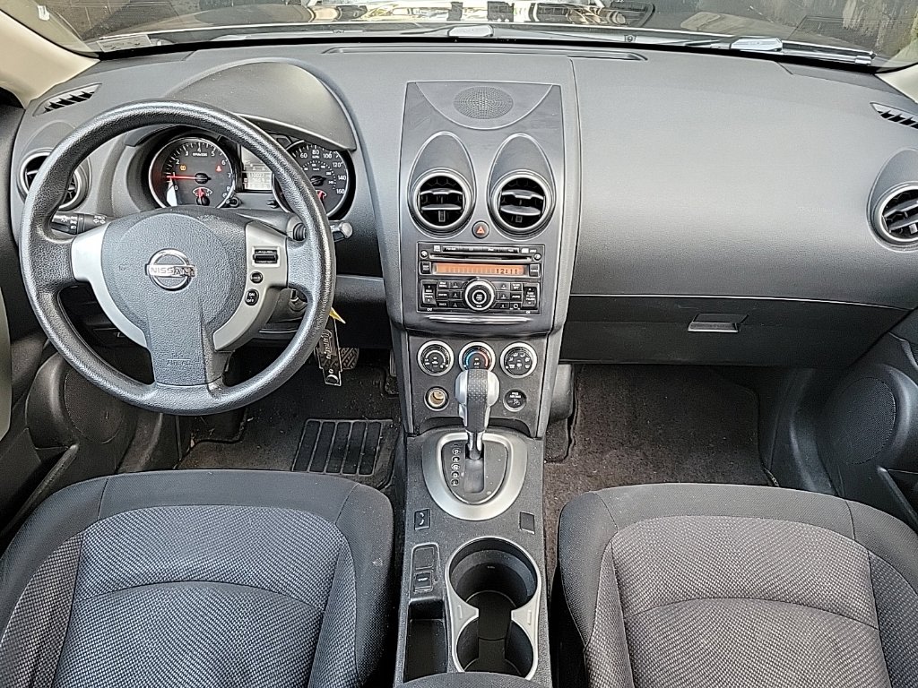 Thumbnail: 2013 Nissan Rogue - 2