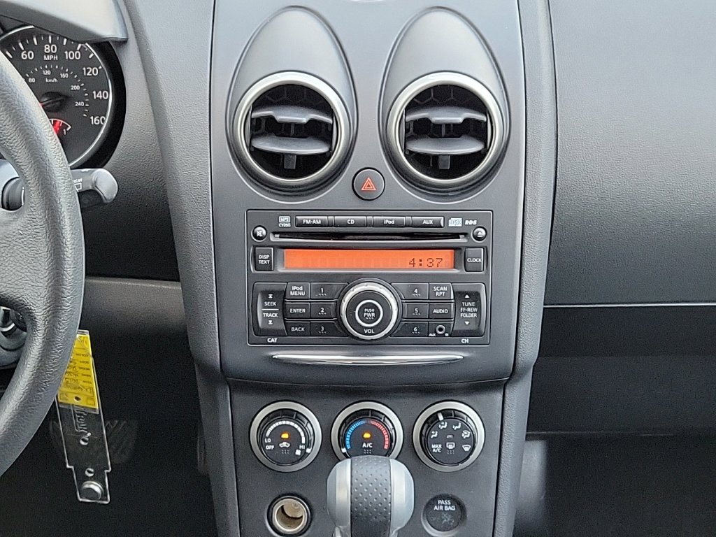 Thumbnail: 2013 Nissan Rogue - 24