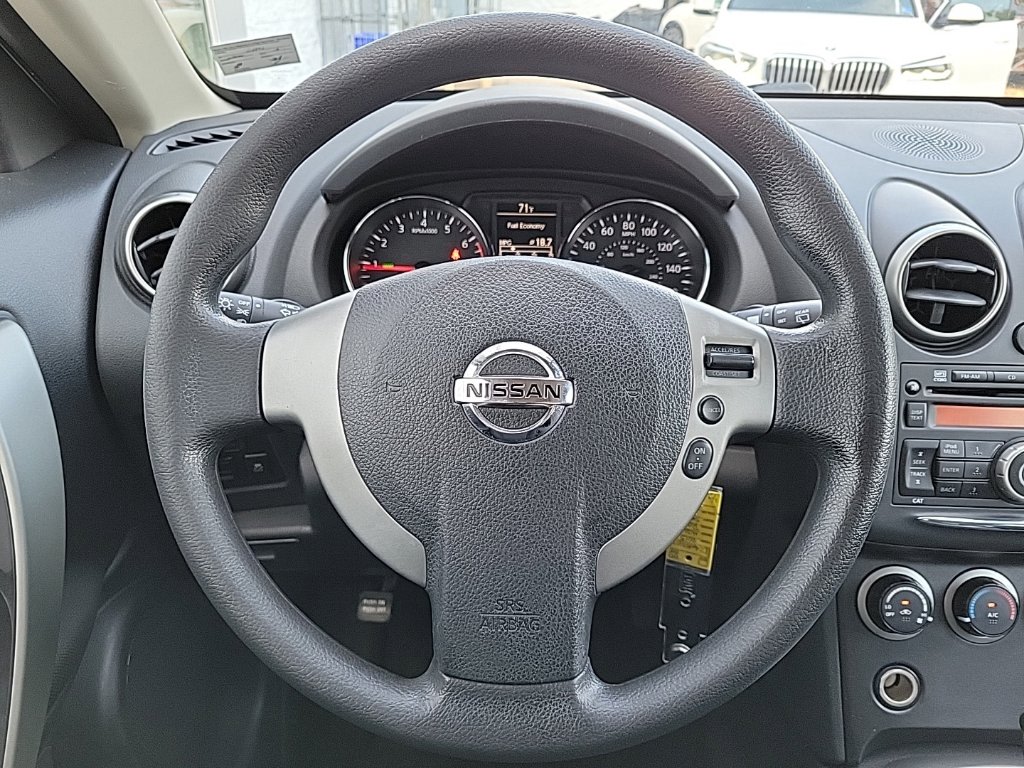 Thumbnail: 2013 Nissan Rogue - 9