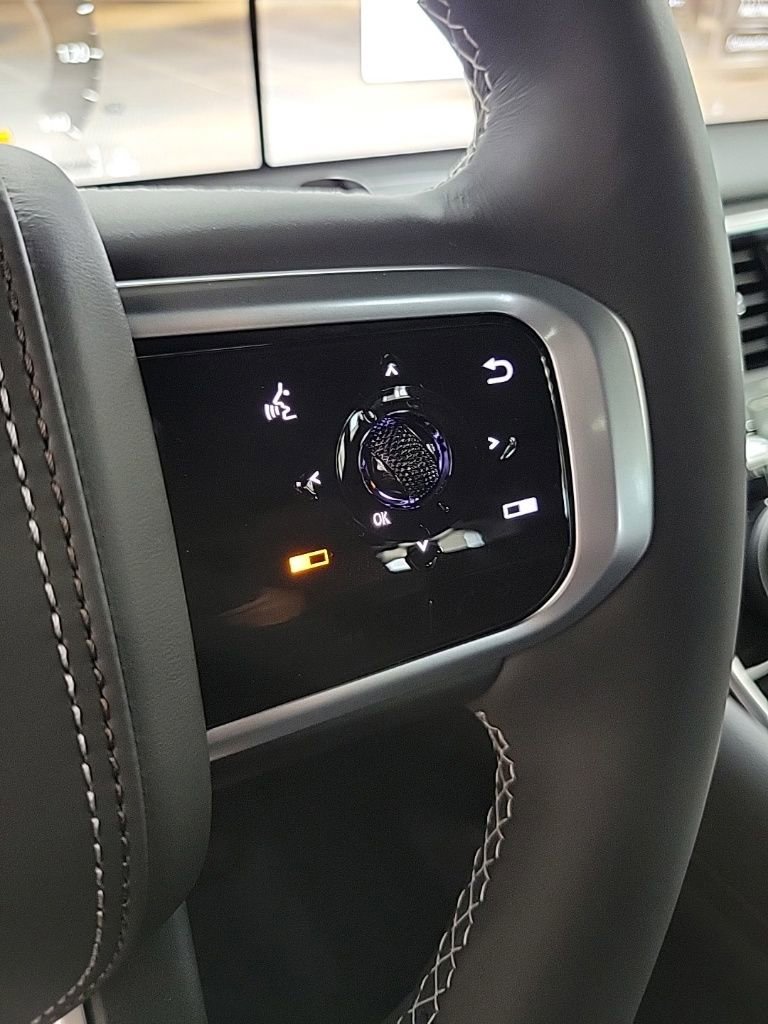 Thumbnail: 2025 Nissan Armada - 36