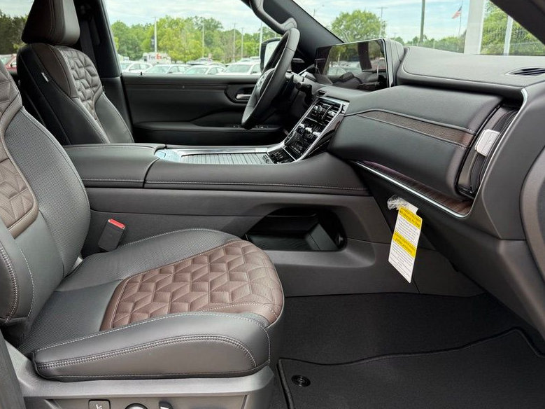 Thumbnail: 2026 Nissan Armada - 12