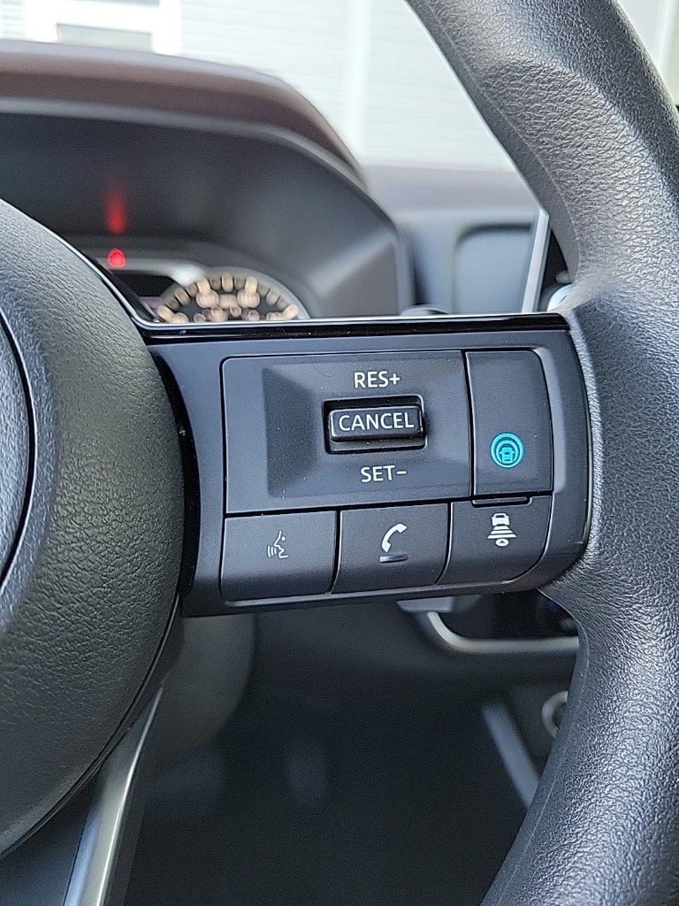 Thumbnail: 2023 Nissan Rogue - 30