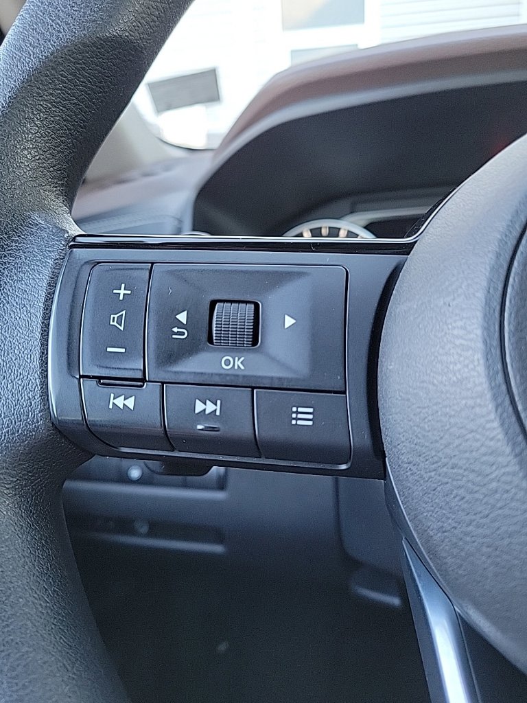 Thumbnail: 2023 Nissan Rogue - 29