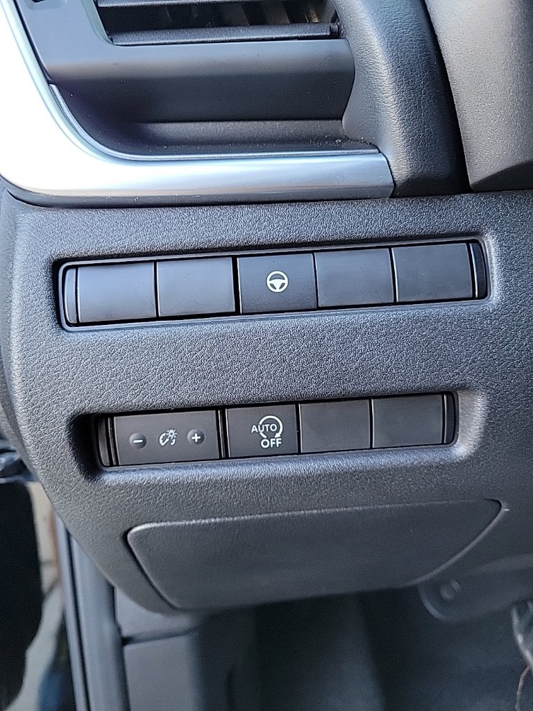 Thumbnail: 2023 Nissan Rogue - 26