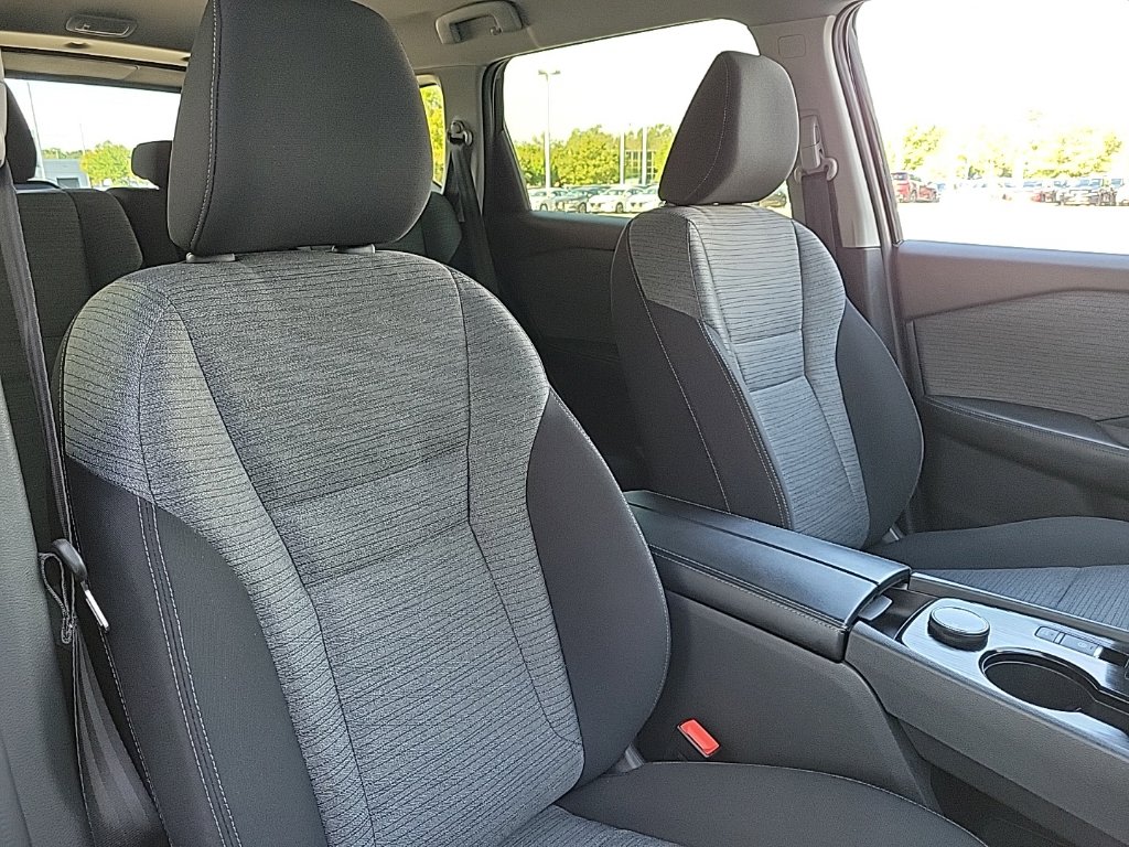 Thumbnail: 2023 Nissan Rogue - 10