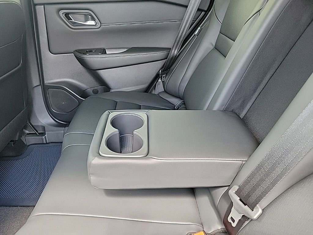 Thumbnail: 2026 Nissan Rogue - 11