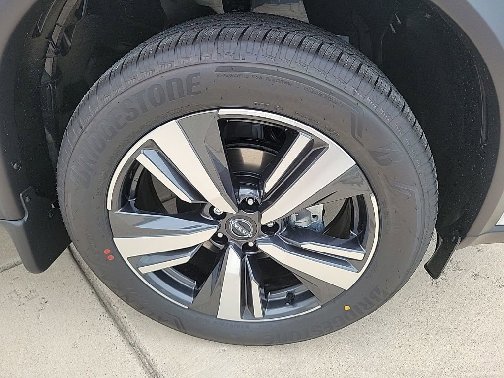 Thumbnail: 2025 Nissan Rogue - 8