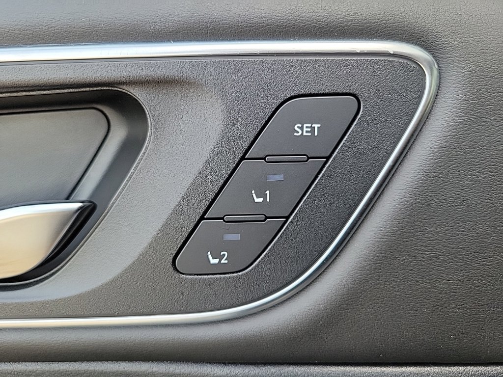 Thumbnail: 2022 Nissan Rogue - 23