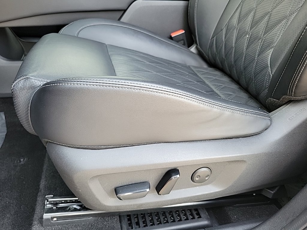 Thumbnail: 2022 Nissan Rogue - 22