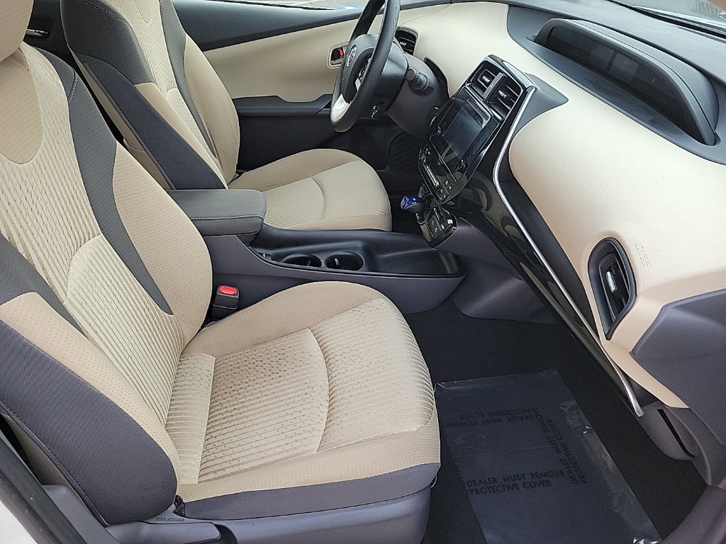 Thumbnail: 2018 Toyota Prius - 23