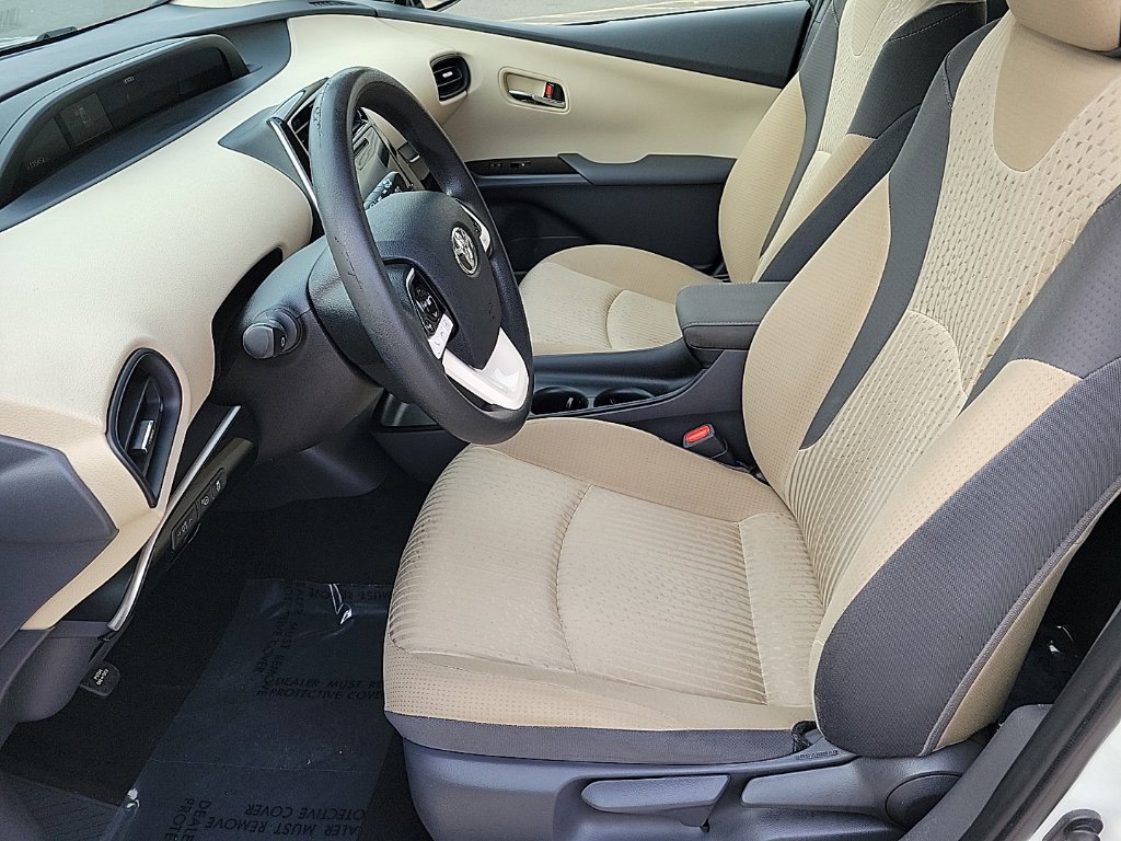 Thumbnail: 2018 Toyota Prius - 11