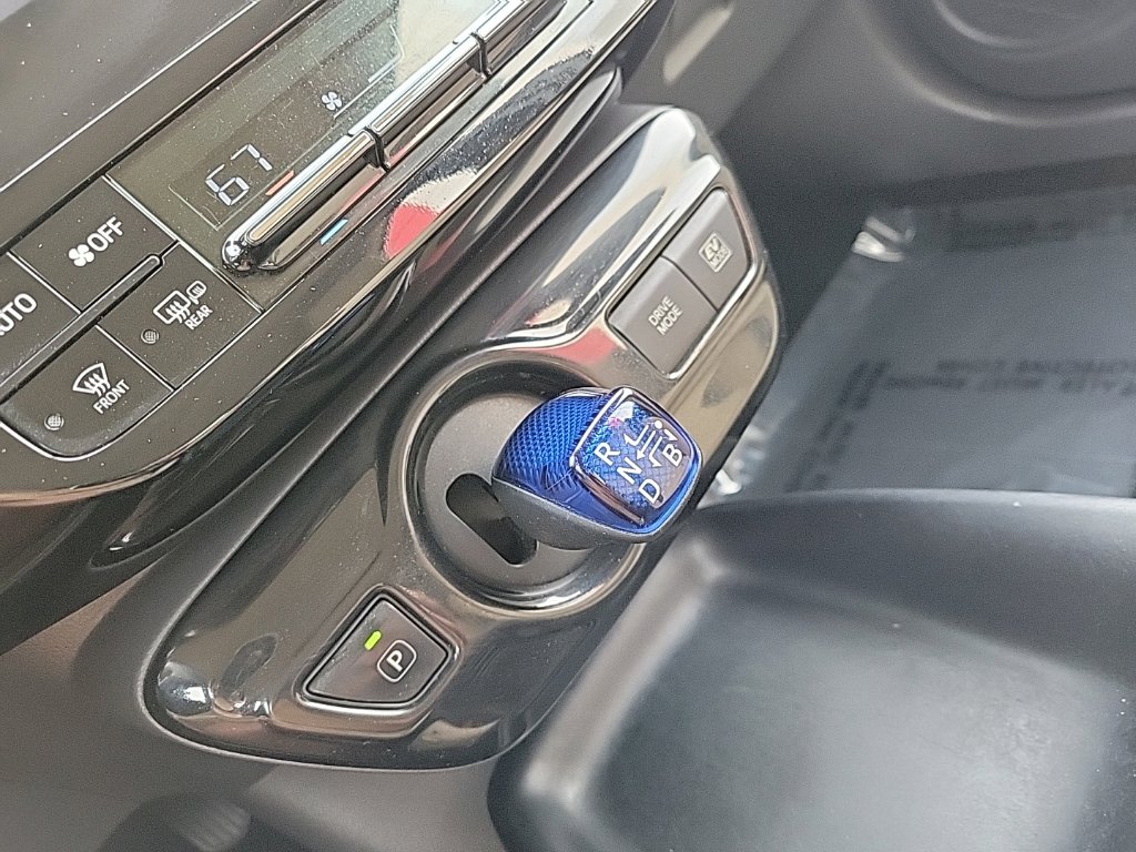 Thumbnail: 2018 Toyota Prius - 29