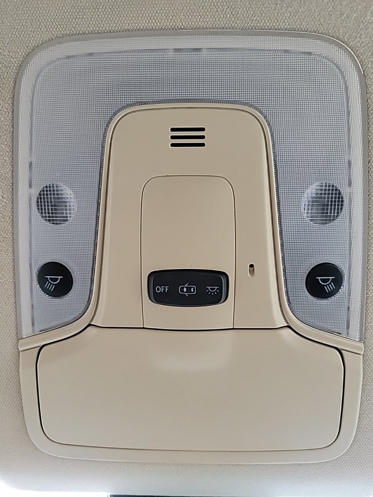 Thumbnail: 2018 Toyota Prius - 32