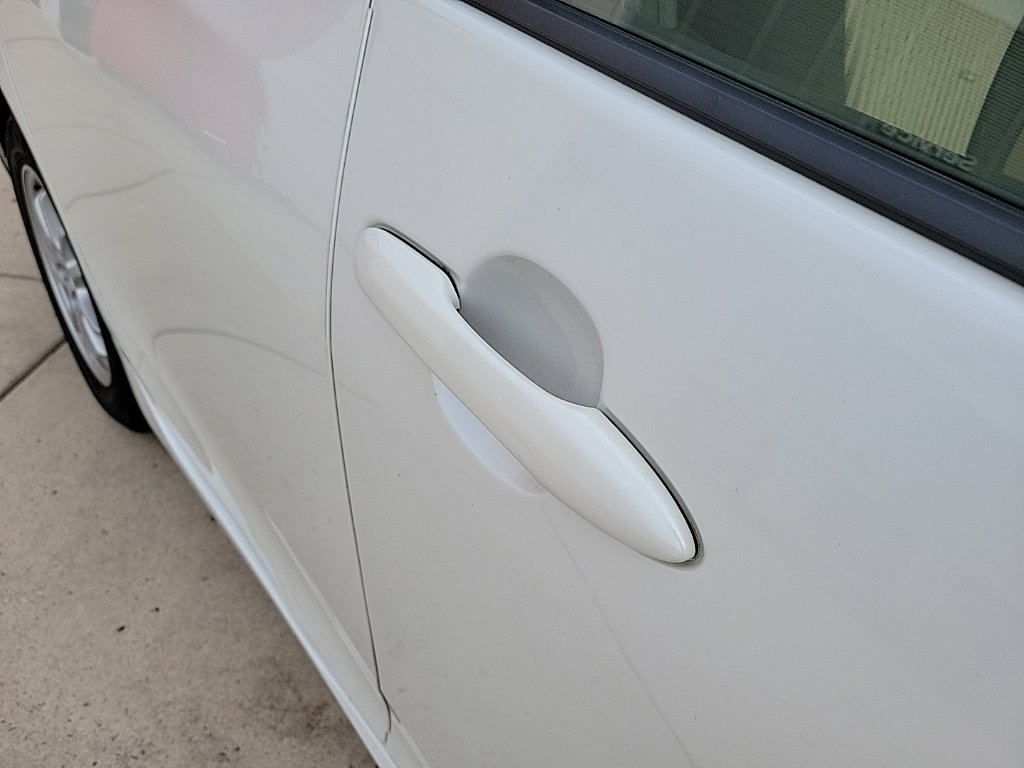 Thumbnail: 2018 Toyota Prius - 20