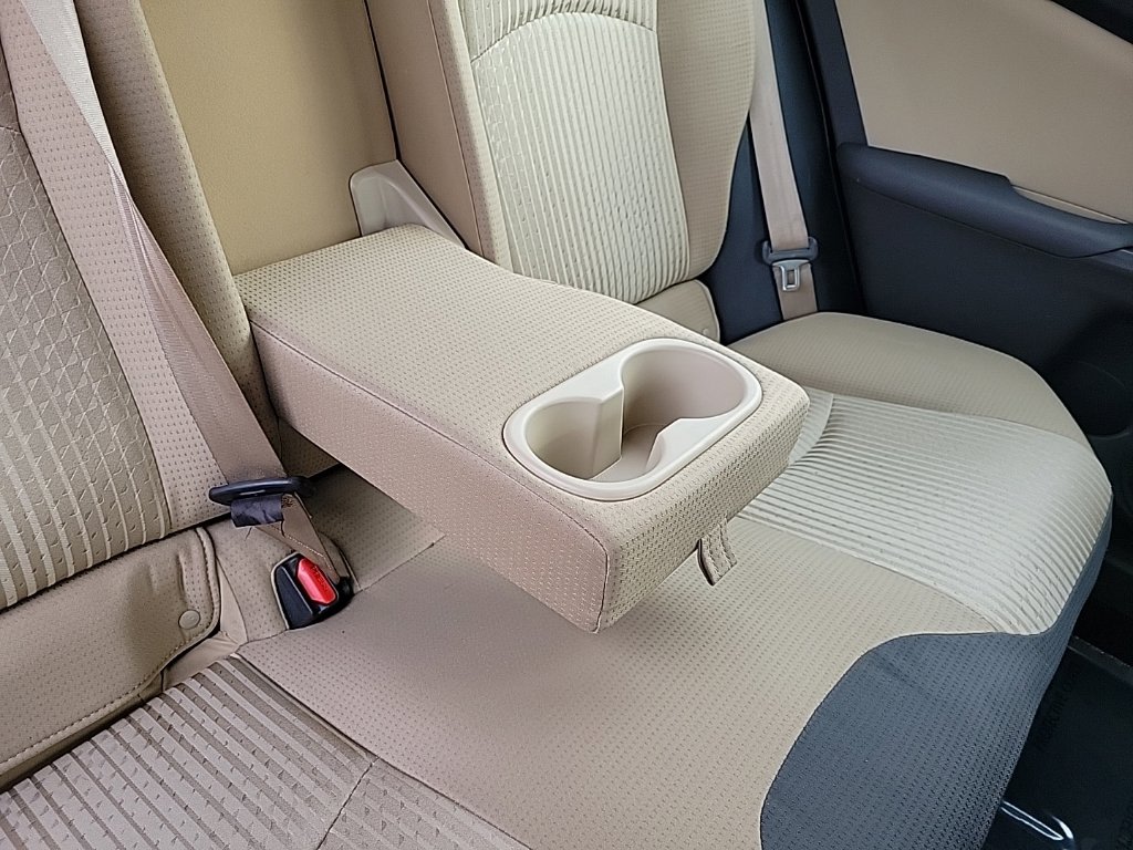 Thumbnail: 2018 Toyota Prius - 12