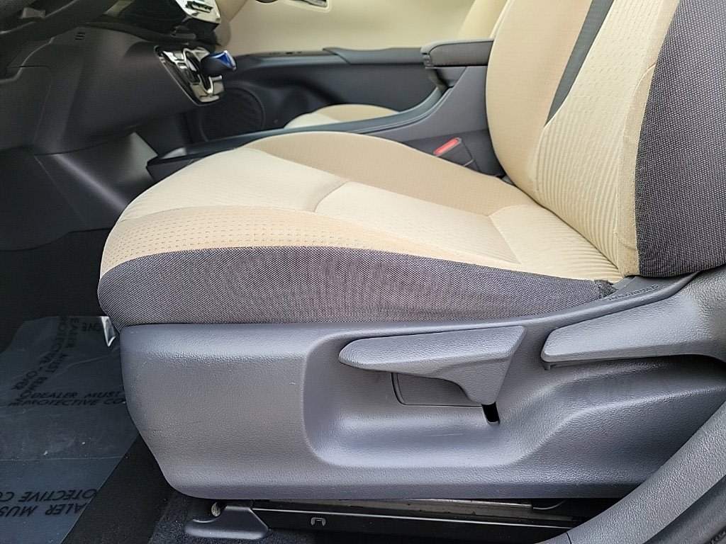 Thumbnail: 2018 Toyota Prius - 21