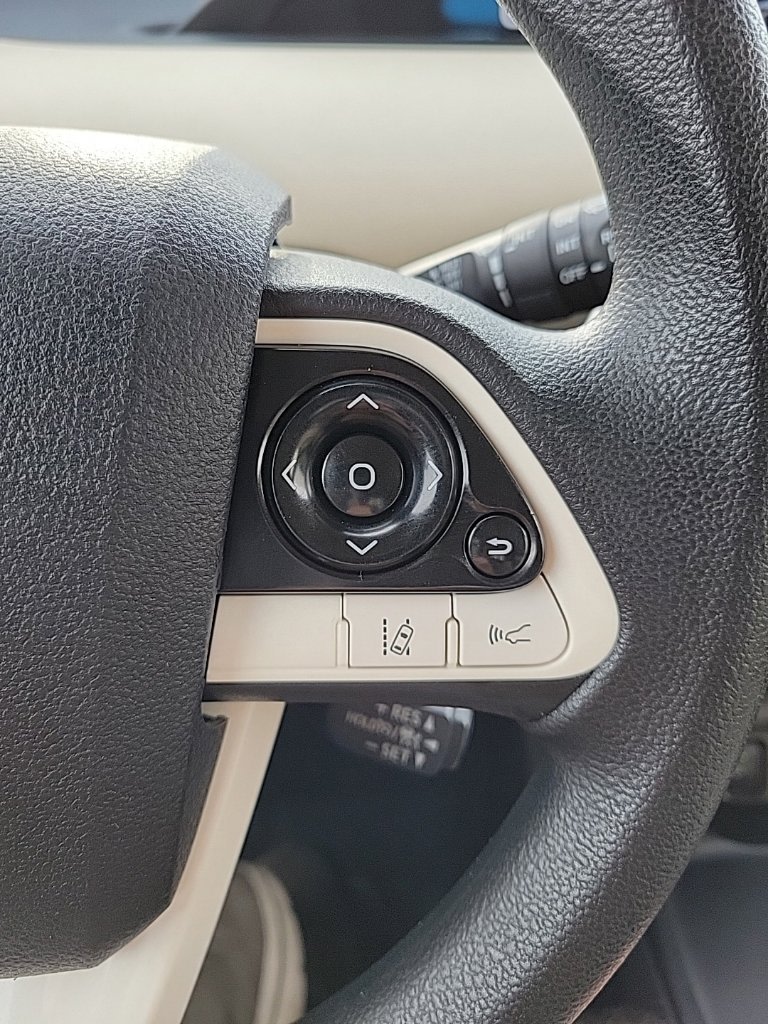 Thumbnail: 2018 Toyota Prius - 25