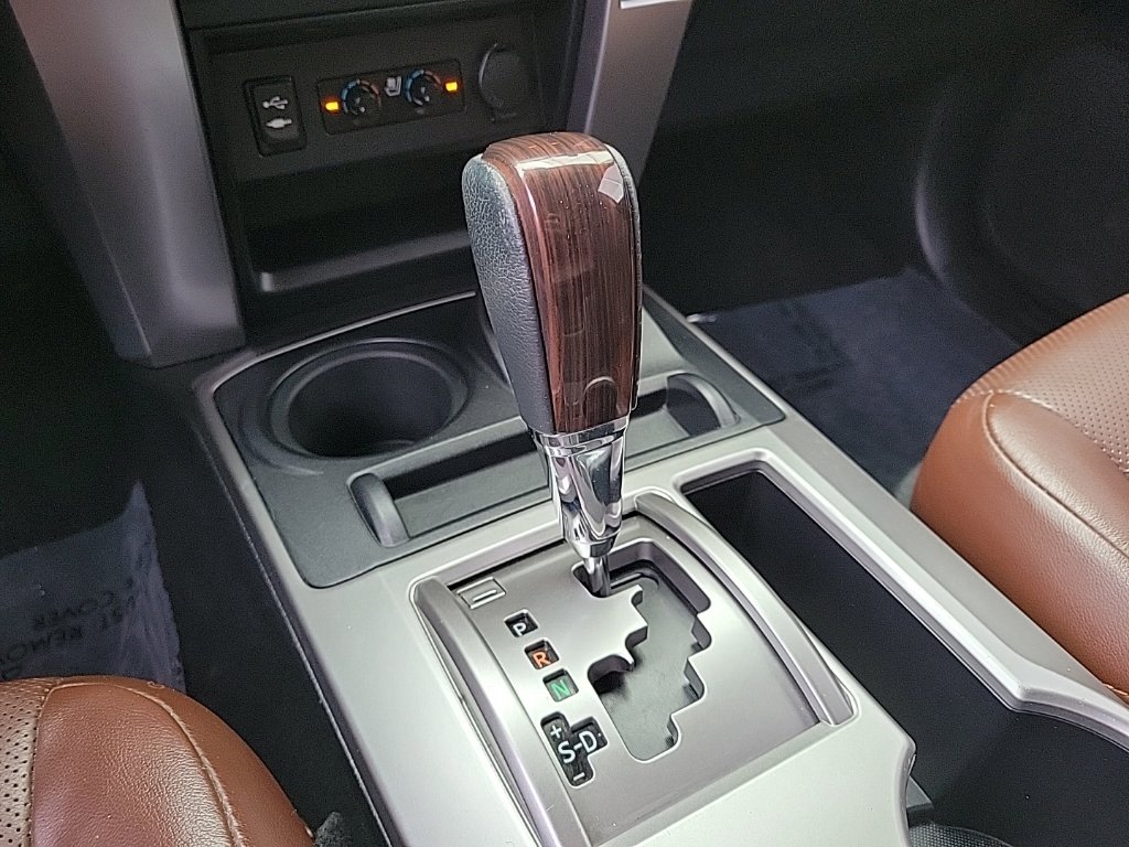 Thumbnail: 2014 Toyota 4Runner - 13