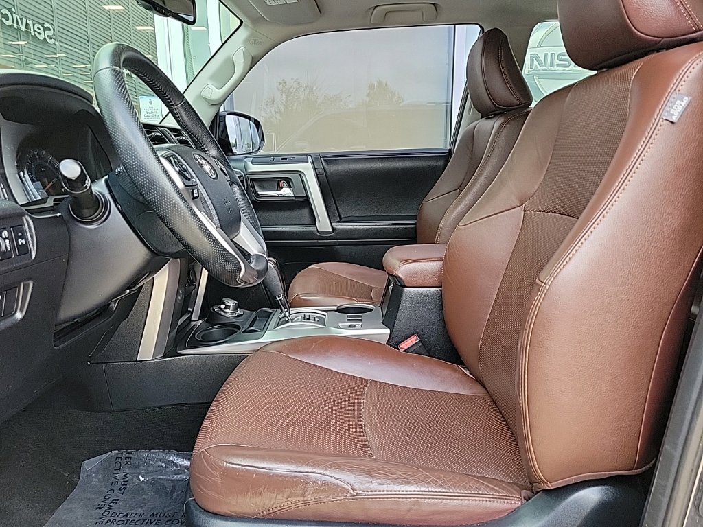 Thumbnail: 2014 Toyota 4Runner - 9