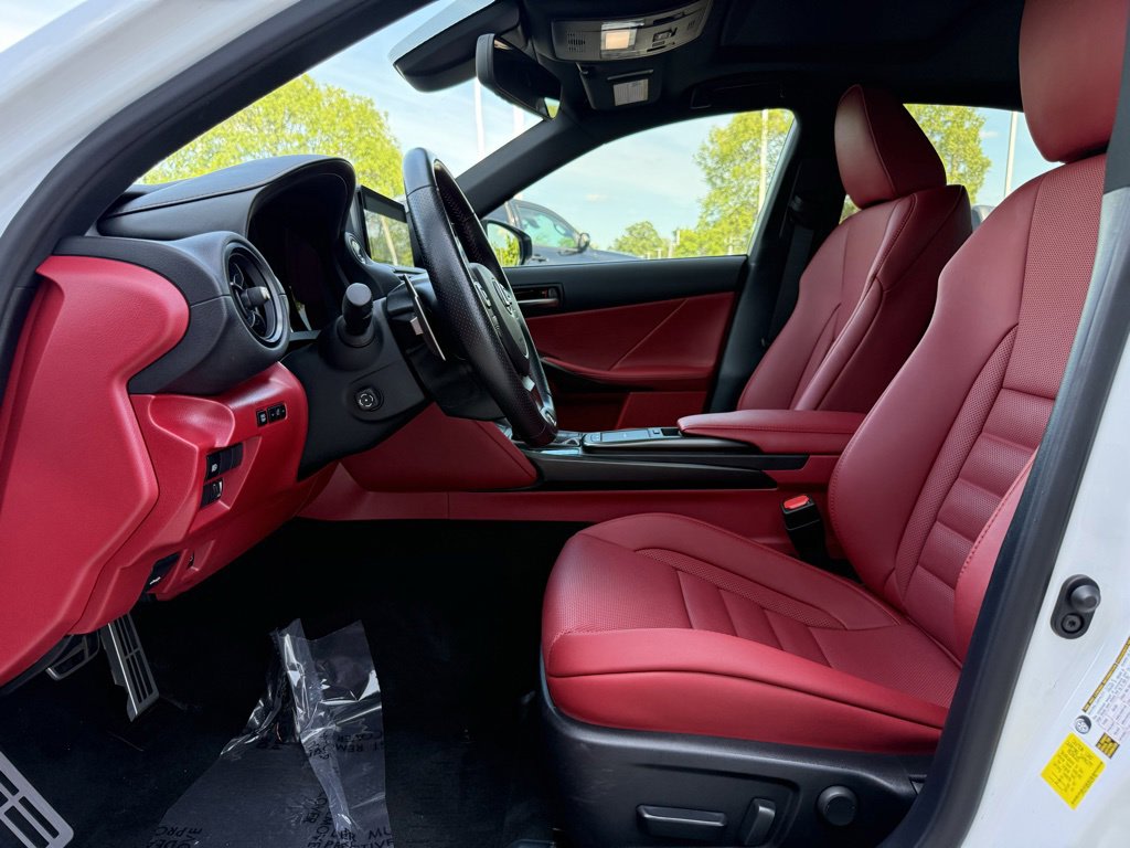 Thumbnail: 2024 Lexus ES - 9