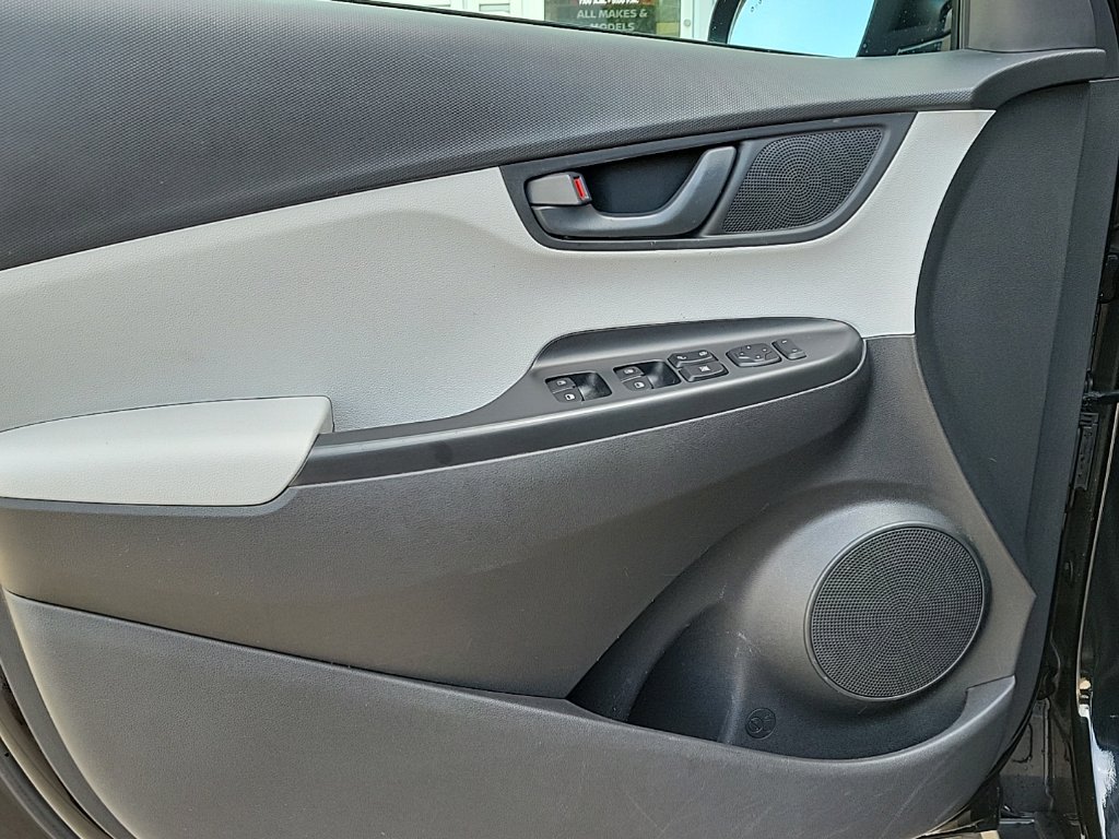 Thumbnail: 2022 Hyundai Kona - 27