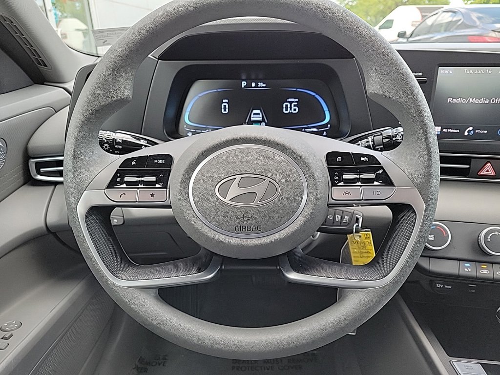Thumbnail: 2024 Hyundai Elantra - 9