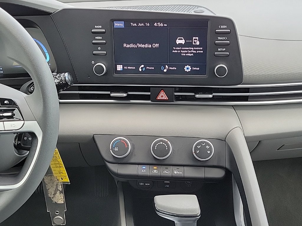 Thumbnail: 2024 Hyundai Elantra - 13