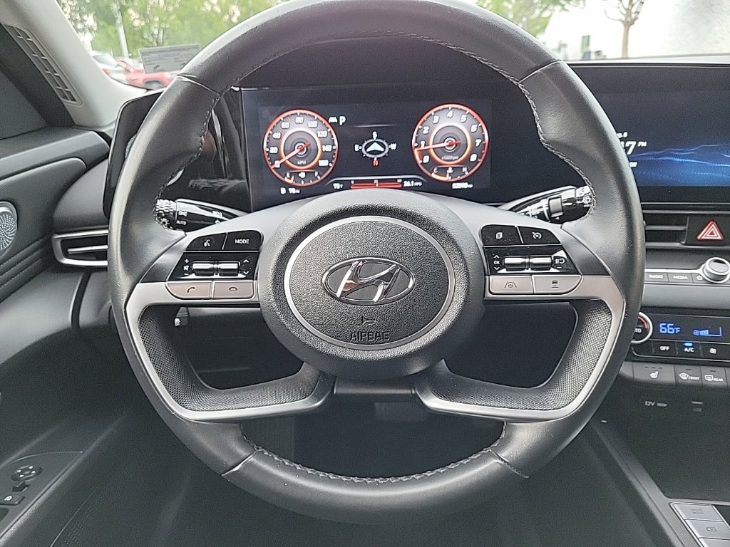 Thumbnail: 2023 Hyundai Elantra - 9