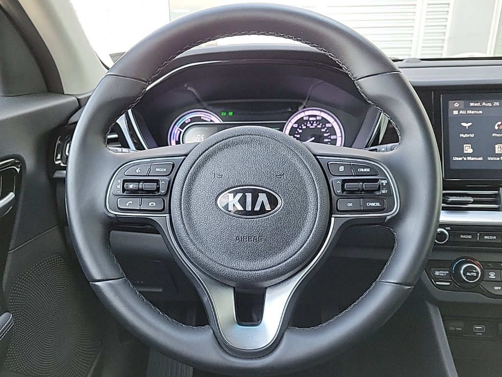 Thumbnail: 2020 Kia Niro - 9