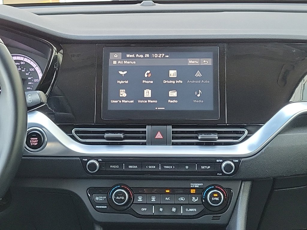 Thumbnail: 2020 Kia Niro - 13