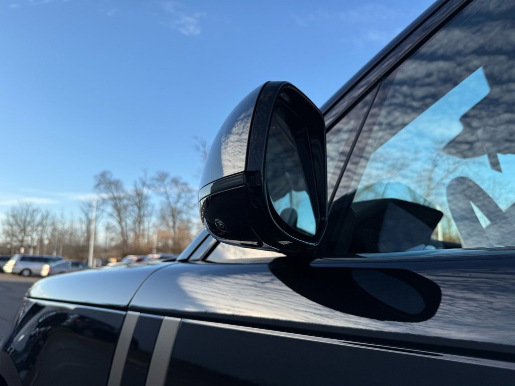 Thumbnail: 2025 Land Rover Range Rover - 15