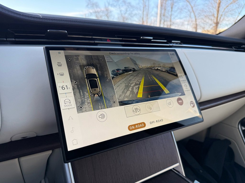 Thumbnail: 2025 Land Rover Range Rover - 22