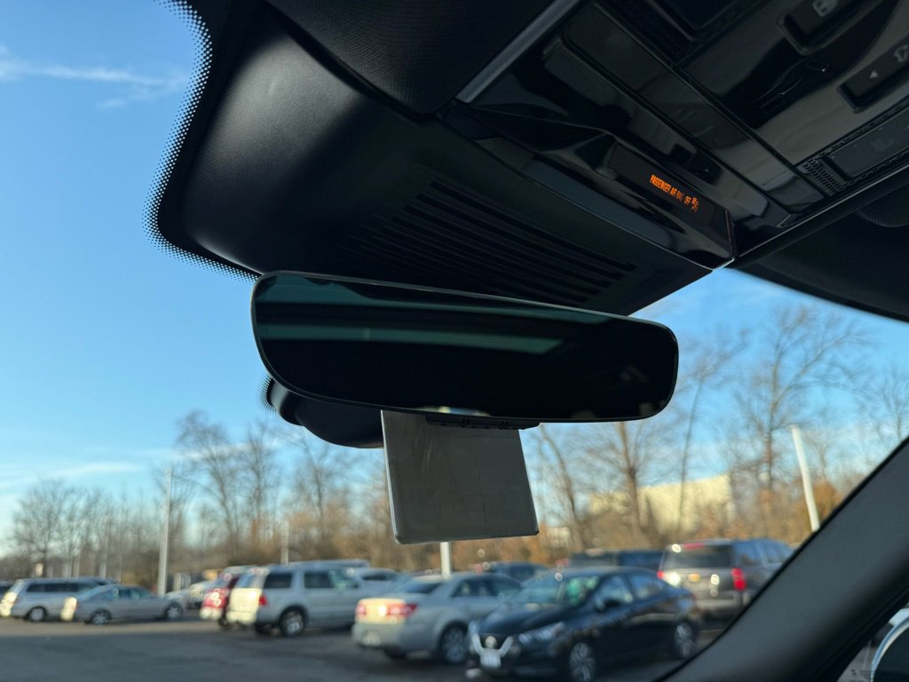 Thumbnail: 2025 Land Rover Range Rover - 21