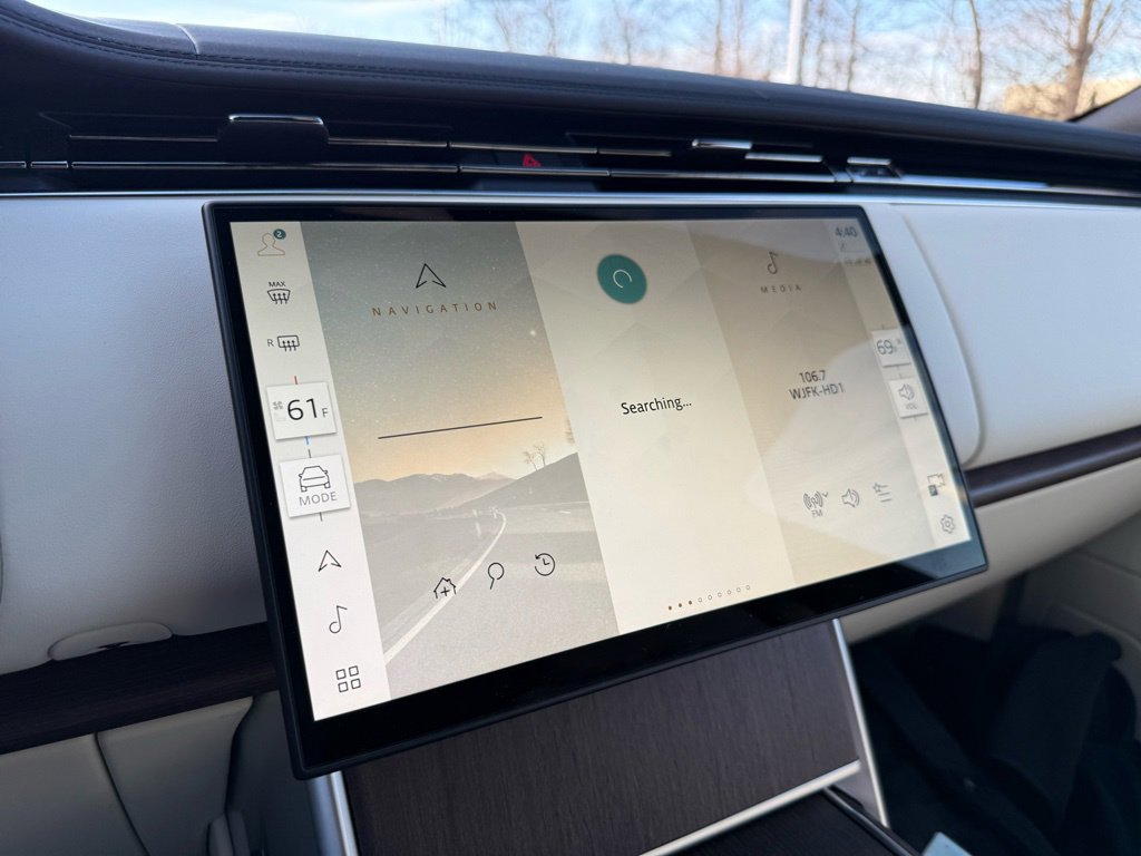 Thumbnail: 2025 Land Rover Range Rover - 10