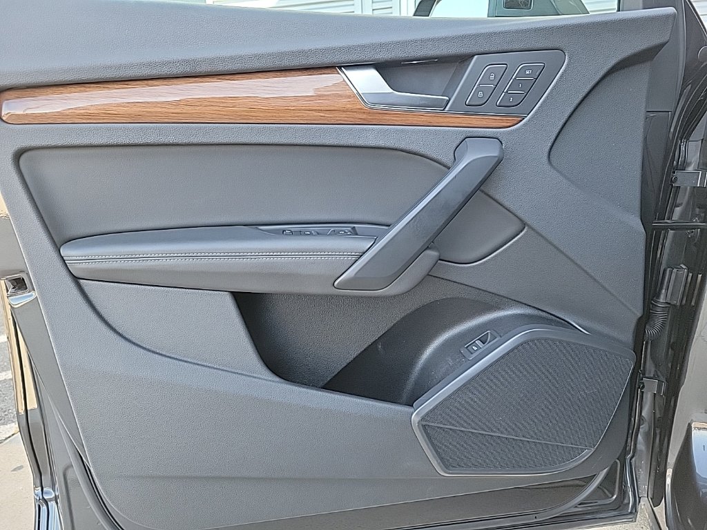 Thumbnail: 2021 Audi Q5 - 30
